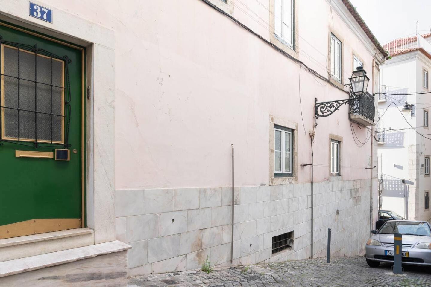 Camoes Lounge Apartment W/Courtyard Lisbon Exterior photo